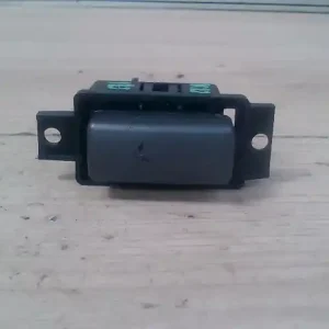 Legnépszerűbb BMW E65 02.09.01-08.09.30 Kesztyűtartó nyitóbontott alkatrész