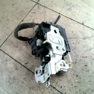 Vásárlói kedvenc CHEVROLET AVEO T200 03.01-07.12 Jobb első ajtó zárszerkezet központizáras 5 ajtós bontott alkatrész