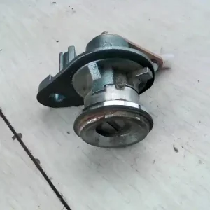 CHEVROLET AVEO T250/255 06.01-11.12 Csomagtérajtó dugózár bontott alkatrész Legnépszerűbb