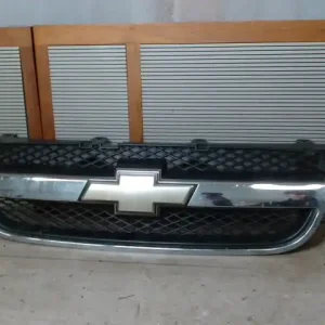 Korlátozott ajánlat CHEVROLET AVEO T250/255 06.01-11.12 Hűtőrács díszrács bontott alkatrész