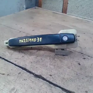 Legkelendőbb CHEVROLET AVEO T250/255 06.01-11.12 Jobb első külső kilincs4 ajtós bontott alkatrész