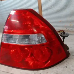 Biztonságos vásárlás CHEVROLET AVEO T250/255 06.01-11.12 Jobb hátsó lámpa 4 ajtós bontott alkatrész