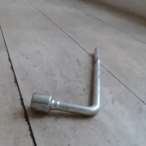 Kihagyhatatlan ajánlat CHEVROLET AVEO T250/255 06.01-11.12 Kerékkulcs bontott alkatrész