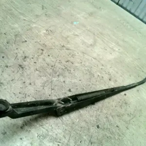 Vedd meg most CHEVROLET KALOS Ablaktörlő kar bal első 4 ajtós bontott alkatrész