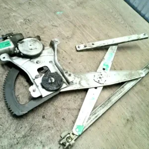 Vásárlói kedvenc CHEVROLET KALOS Bal első ablakemelő szerkezet elektromos 4 ajtós bontott alkatrész