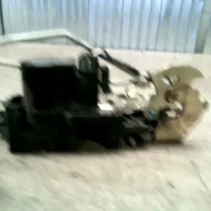 Kedvezményes ár CHEVROLET KALOS Bal első ajtó zárszerkezet központi záras 4 ajtós bontott alkatrész