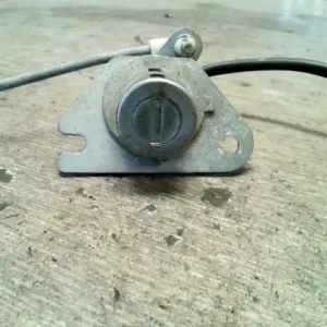 CHEVROLET KALOS Csomagtérajtó dugózár bontott alkatrész Azonnal elérhető