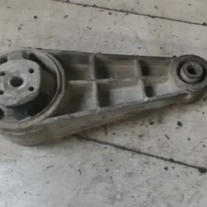 Rendeld meg most CHEVROLET LACETTI Motortartó bak 1.8b bontott alkatrész