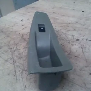 Legkelendőbb CHEVROLET LACETTI 2004.01.01-2010.01.01 Jobb első ablakemelő kapcsoló bontott alkatrész