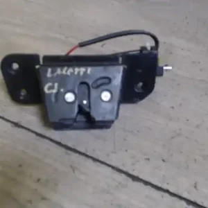 Legkelendőbb CHEVROLET LACETTI 2004.01.01-2010.01.01 Csomagtérajtó zárszerkezet 5 ajtós bontott alkatrész