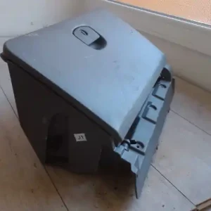 Biztonságos fizetés CHEVROLET LACETTI 2004.01.01-2010.01.01 Kesztyűtartó bontott alkatrész