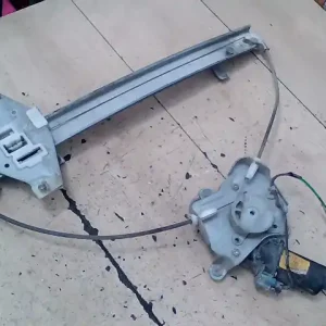 Legnépszerűbb CHEVROLET Tacuma 02-08 Bal hátsó ablakemelő szerkezet elektromos bontott alkatrész