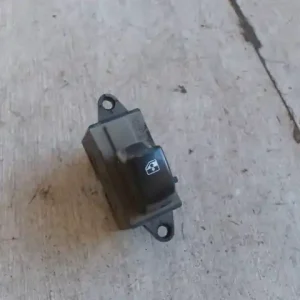 Biztonságos fizetés CHEVROLET Tacuma 02-08 Jobb első ablakemelő kapcsoló bontott alkatrész