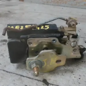 Ne maradj le CHEVROLET Tacuma 02-08 Jobb hátsó ajtó zárszerkezet központi záras 5 ajtós bontott alkatrész