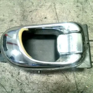 Legkelendőbb CHEVROLET Tacuma 02-08 Jobb hátsó belső kilincs 5 ajtós bontott alkatrész