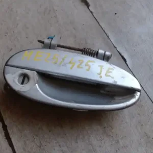 Ingyenes szállítás CHEVROLET Tacuma 02-08 Jobb első külső kilincsdugózárral bontott alkatrész