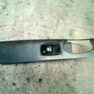 Nézd meg most CHEVROLET Tacuma 02-08 Jobb hátsó ablakemelő kapcsoló 5 ajtós bontott alkatrész