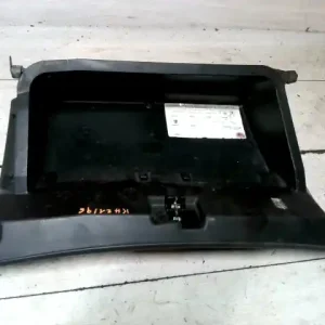 Kedvezmény CHRYSLER 300 Kesztyűtartó ajtó bontott alkatrész