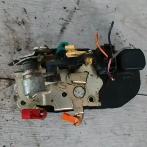 Alacsony ár CHRYSLER PT CRUISER 99-06 Bal első ajtó zárszerkezet központi záras bontott alkatrész