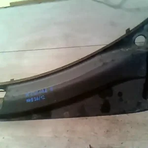 Árengedmény CHRYSLER PT CRUISER 99-06 Bal levélrács bontott alkatrész