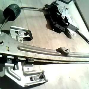 Gyors kiszállítás CHRYSLER PT CRUISER 99-06 Jobb első ablakemelő szerkezet elektromos bontott alkatrész