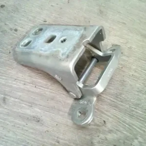 Vásárlói kedvenc CHRYSLER PT CRUISER 99-06 Jobb első alsó ajtózsanér bontott alkatrész