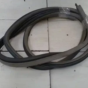 Nézd meg most CHRYSLER PT CRUISER 99-06 Jobb hátsó ajtó kéder gumi bontott alkatrész