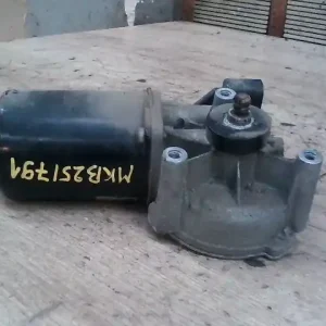 CHRYSLER STRATUS Ablaktörlő motor első bontott alkatrész Kihagyhatatlan ajánlat