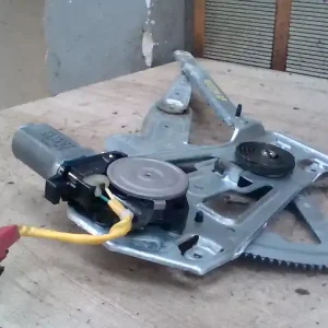 Outlet CHRYSLER STRATUS Bal első ablakemelő szerkezet elektromos 4 ajtós bontott alkatrész