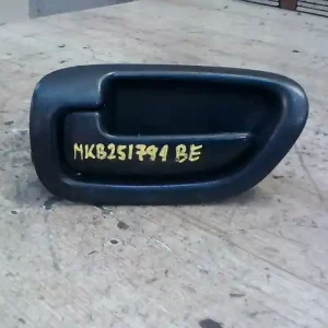 Azonnal elérhető CHRYSLER STRATUS Bal első belső kilincs bontott alkatrész