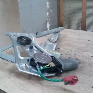 CHRYSLER STRATUS Jobb első ablakemelő szerkezet elektromos 4 ajtós bontott alkatrész Újdonság