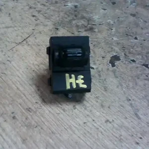 CHRYSLER STRATUS Jobb hátsó ablakemelő kapcsoló bontott alkatrész Legnépszerűbb