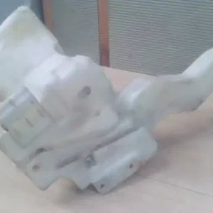 CHRYSLER VOYAGER 01.03-05.01 Ablakmosó tartály 1 motoros motor nélkül bontott alkatrész Biztonságos fizetés