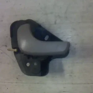 Olcsóbb CHRYSLER VOYAGER 01.03-05.01 Bal első belső kilincs bontott alkatrész