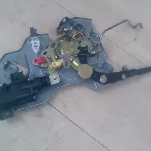 CHRYSLER VOYAGER 01.03-05.01 Bal tolóajtó zárszerkezet zárfordító mechanika,centrálzár motorral bontott alkatrész Gyors kiszállítás