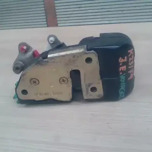 Azonnali szállítás CHRYSLER VOYAGER 01.03-05.01 Jobb első ajtó zárszerkezet központizáras bontott alkatrész