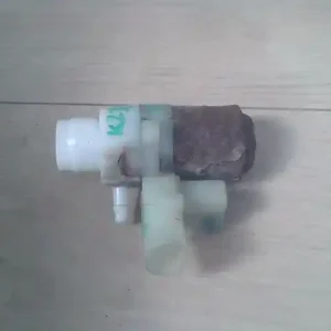 CHRYSLER VOYAGER 01.03-05.01 Fényszórómosó motor bontott alkatrész Biztonságos fizetés