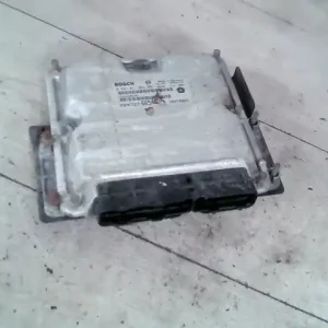 CHRYSLER VOYAGER 01.03-05.01 Motorvezérlő egység ecu pcm modul bontott alkatrész Biztonságos vásárlás