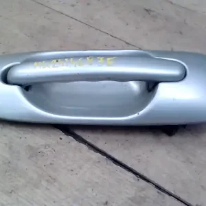 CHRYSLER VOYAGER 01.03-05.01 Jobb első külső kilincsegyterű bontott alkatrész Azonnal elérhető