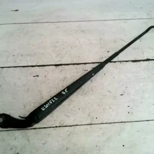 CHRYSLER VOYAGER 96-01 Ablaktörlő kar jobb első bontott alkatrész Olcsóbb