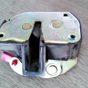 CHRYSLER VOYAGER 96-01 Bal tolóajtó zárszerkezet bontott alkatrész Gyors kiszállítás