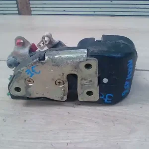 Ne maradj le CHRYSLER VOYAGER 96-01 Jobb első ajtó zárszerkezet központizáras bontott alkatrész