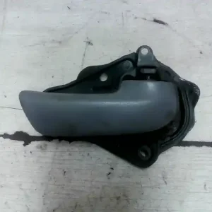 Kedvezmény CHRYSLER VOYAGER 96-01 Jobb első belső kilincs bontott alkatrész