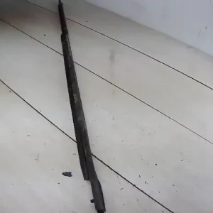 CHRYSLER VOYAGER 96-01 Jobb hátsó vízlehúzó gumicsíkbontott alkatrész Vedd meg online