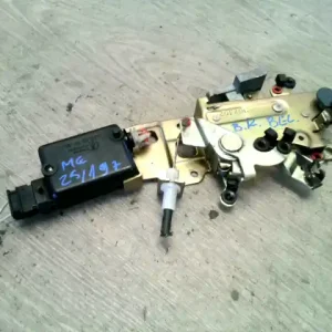 Árengedmény CITROEN BERLINGO 02-08 Bal tolóajtó zárszerkezet elektromos bontott alkatrész