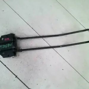 Vedd meg most CITROEN BERLINGO 96-02 Bal hátsó ajtóhatároló két felé nyíló ajtós bontott alkatrész