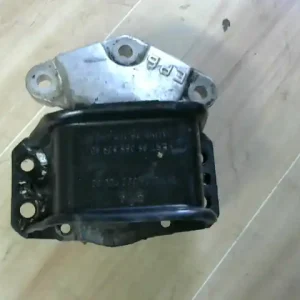 Árengedmény CITROEN C4 2008.10.01-2010.09.30 Motortartó bak bontott alkatrész