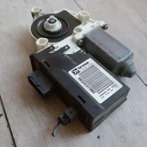 Szuper ajánlat CITROEN C5 -04.09 Jobb első ablakemelő motor bontott alkatrész