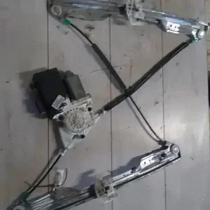 Vedd meg online CITROEN C5 -04.09 Jobb első ablakemelő szerkezet elektromoscombi, bowdenes bontott alkatrész