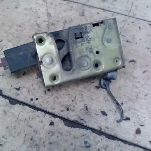 Azonnali szállítás CITROEN SAXO 99- Jobb első ajtó zárszerkezet központizáras bontott alkatrész